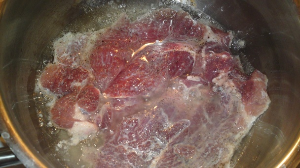 Bravčové plátky na slanine s dubákmi a mrkvou (fotorecept) - obrázok 7