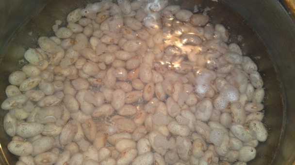 Celkom obyčajná fazuľová polievka na kyslo (fotorecept) - obrázok 1