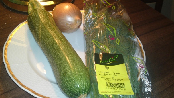 Jarná cuketová omáčka s čerstvým kôprom (fotorecept) - obrázok 1