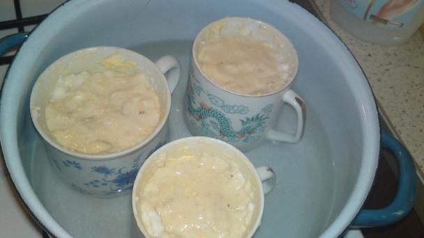 Hrnčekové knedle s chlebom - obrázok 8