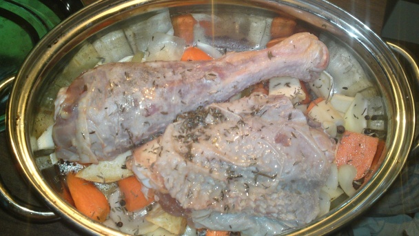 Poľovnícke pečené morčacie stehno s pečenou zeleninou v pomarančovom karameli (fotorecept) - obrázok 7