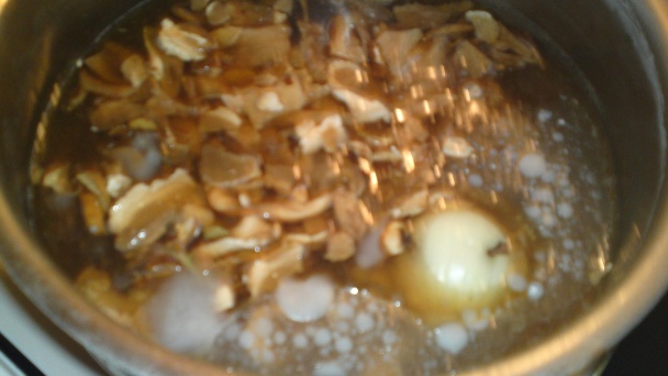 Polievka z dubákov a vývaru z údeného (fotorecept) - obrázok 7