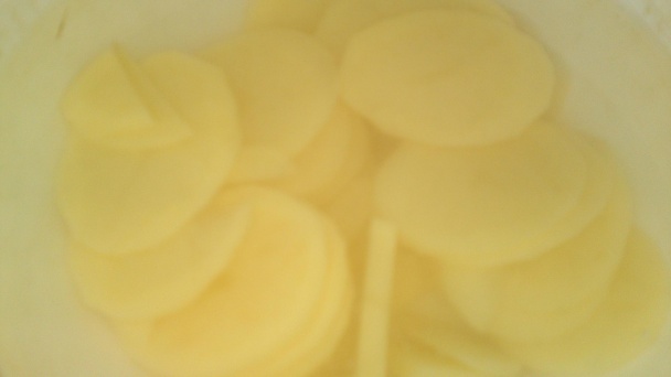 Fašírky s čubricou a zemiakovou kašou (fotorecept) - obrázok 8