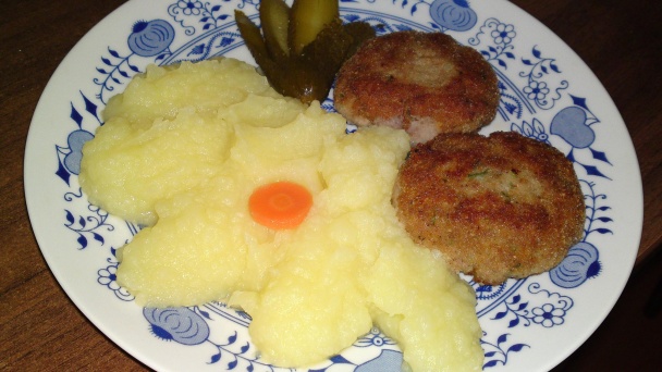 Fašírky s čubricou a zemiakovou kašou (fotorecept) - obrázok 13