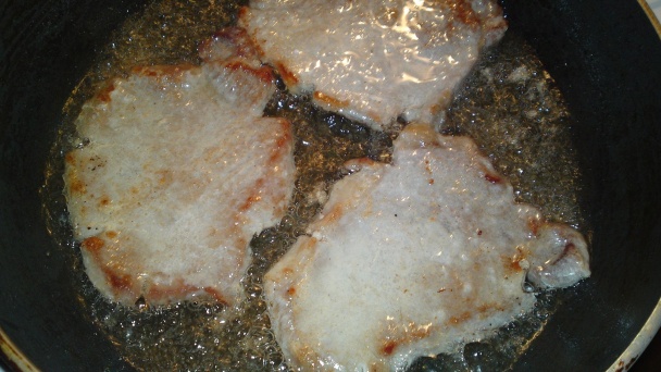 Bravčové plátky na šalvii a jablkách s horčicou (fotorecept) - obrázok 6