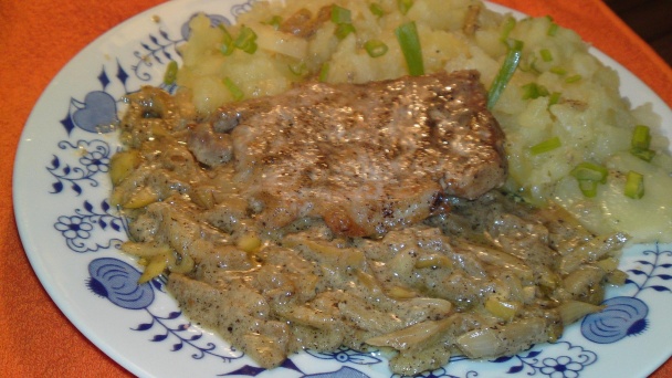 Bravčové plátky na šalvii a jablkách s horčicou (fotorecept) - obrázok 12