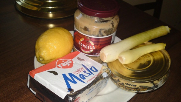 Nátierka z údených šprotov (fotorecept) - obrázok 1