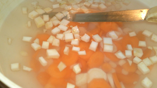 Letná polievka zo žltej maslovej fazuľky (fotorecept) - obrázok 4