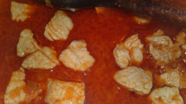 Letná omáčka zo žltej maslovej fazuľky s kôprom a bravčovým perkeltom na vrchu (fotorecept) - obrázok 12