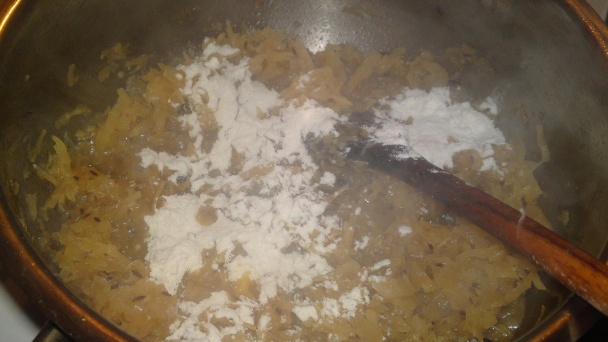 Biela hlávková kapusta na víne s karamelom (fotorecept) - obrázok 13