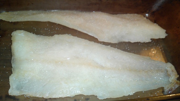 Pečená ryba v chrumkavom korenenom plášti (fotorecept) - obrázok 1