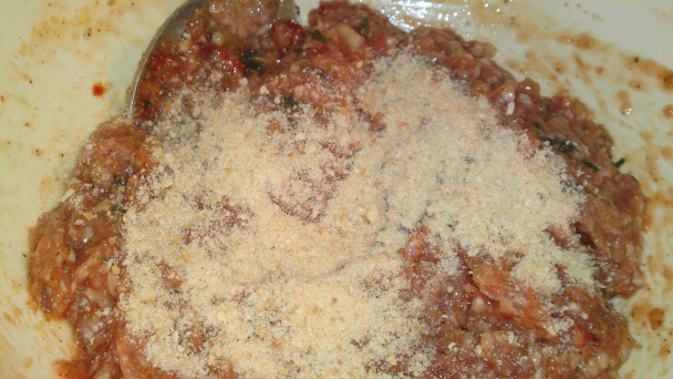 Pikantná fašírka pečená na chlebe (fotorecept) - obrázok 11