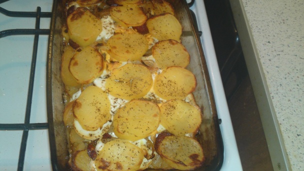 Prekladané zemiaky s čabajkou (fotorecept) - obrázok 12