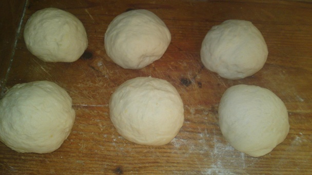 Lángoše z chlebového cesta (fotorecept) - obrázok 10