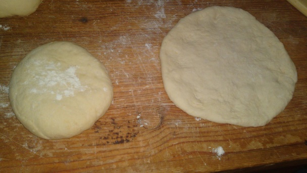 Lángoše z chlebového cesta (fotorecept) - obrázok 11