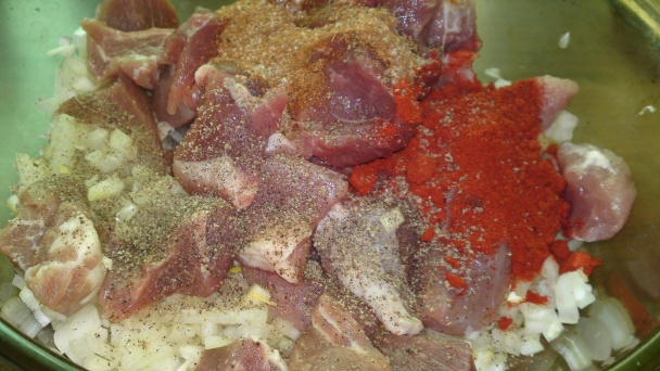 Guláš bez miešania z trúby /fotorecept/ - obrázok 5