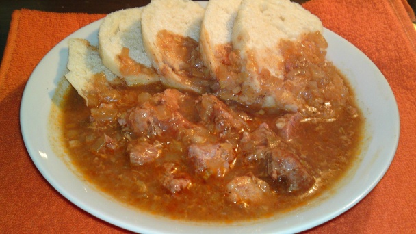 Guláš bez miešania z trúby /fotorecept/ - obrázok 11