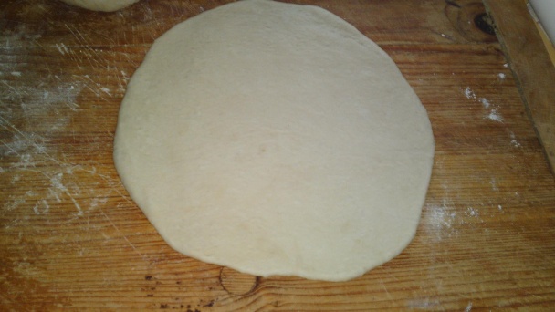 Calzone - plnená pizza (fotorecept) - obrázok 4