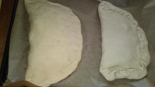 Calzone - plnená pizza (fotorecept) - obrázok 12