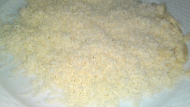 Okrúhly posúch s paradajkami a syrom (fotorecept) - obrázok 4