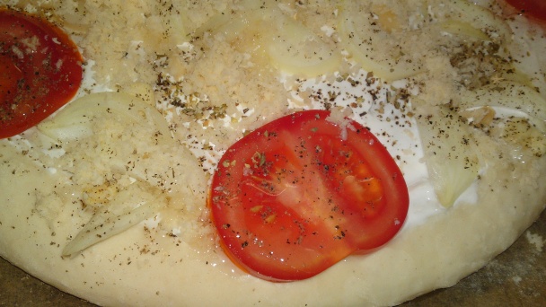 Okrúhly posúch s paradajkami a syrom (fotorecept) - obrázok 11