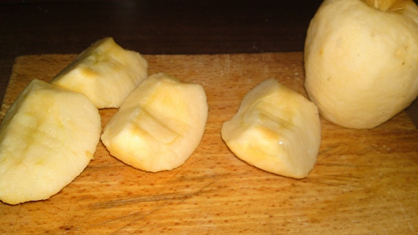 Pečená krkovička na jablkách s cibuľou /fotorecept/ - obrázok 4