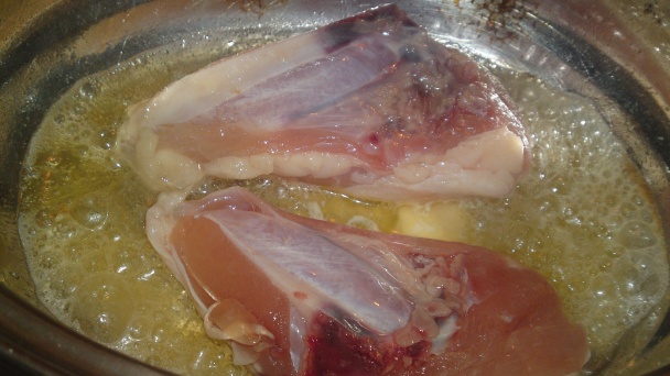 Kuracie prsia dusené na masle na pyré z cukrového hrášku so zemiakovou kašou /fotorecept/ - obrázok 3