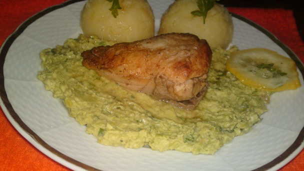 Kuracie prsia dusené na masle na pyré z cukrového hrášku so zemiakovou kašou /fotorecept/ - obrázok 8