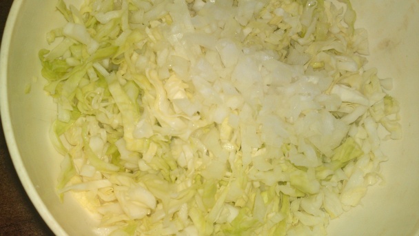 Chrumkavé fašírky z novej bielej hlávkovej kapusty /fotorecept/ - obrázok 3