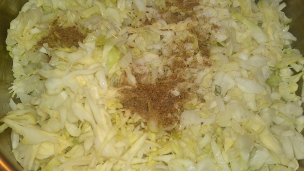 Chrumkavé fašírky z novej bielej hlávkovej kapusty /fotorecept/ - obrázok 5