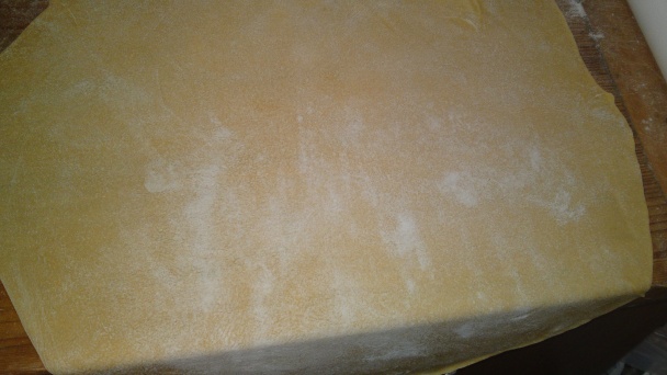 Tagliatelle s dubákmi, cherry paradajkami a zelerovou vňaťou (fotorecept) - obrázok 4