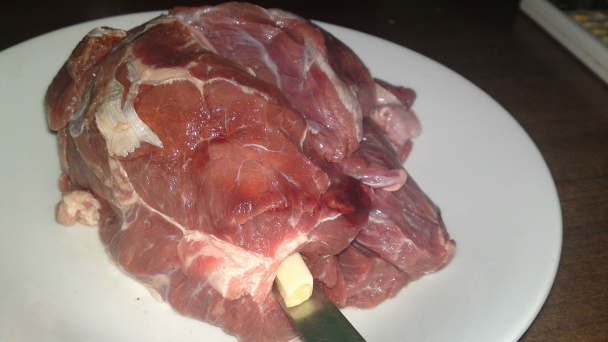 Hovädzie pečené špikované cesnakom /fotorecept/ - obrázok 3