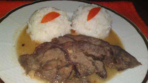 Hovädzie pečené špikované cesnakom /fotorecept/ - obrázok 12