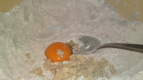 Dvojfarebné prepletané kakaové slimáčiky - moje prvé briošky (fotorecept) - obrázok 5