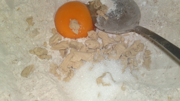 Dvojfarebné prepletané kakaové slimáčiky - moje prvé briošky (fotorecept) - obrázok 6