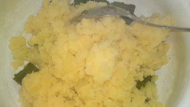 Špenátovo-zemiakové guľky s bryndzou a údenou slaninkou /fotorecept/ - obrázok 5