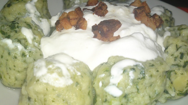 Špenátovo-zemiakové guľky s bryndzou a údenou slaninkou /fotorecept/ - obrázok 14