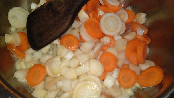 Zeleninová polievka s krupicovými haluškami (fotorecept) - obrázok 4