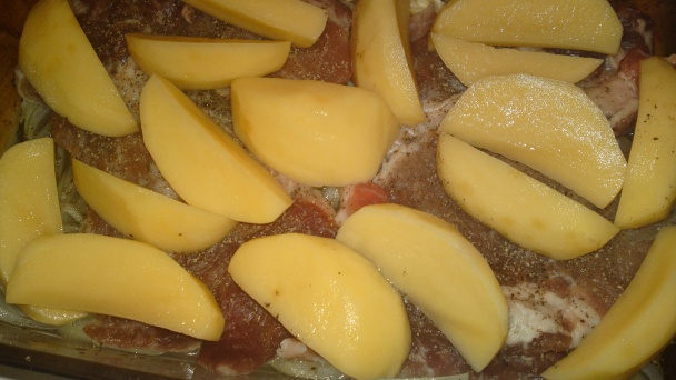 Krkovička pečená na cibuli a na cesnaku /fotorecept/ - obrázok 7