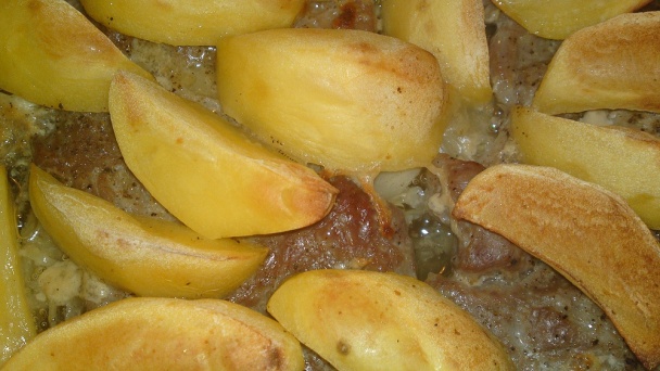 Krkovička pečená na cibuli a na cesnaku /fotorecept/ - obrázok 9