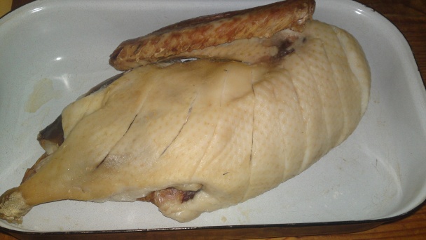 Pomaly pečená hus s pečenými jablkami a so zemiakmi pečenými v husacej masti (fotorecept) - obrázok 1