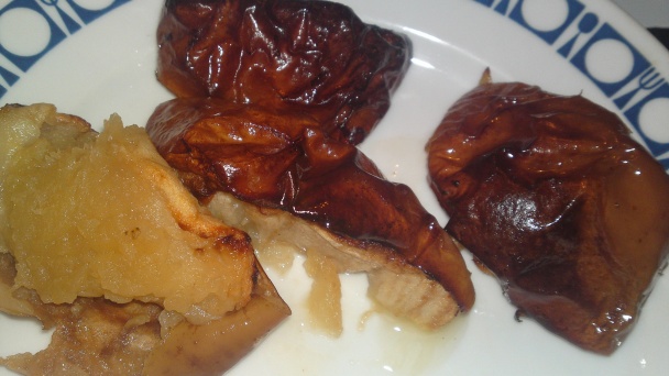 Pomaly pečená hus s pečenými jablkami a so zemiakmi pečenými v husacej masti (fotorecept) - obrázok 10