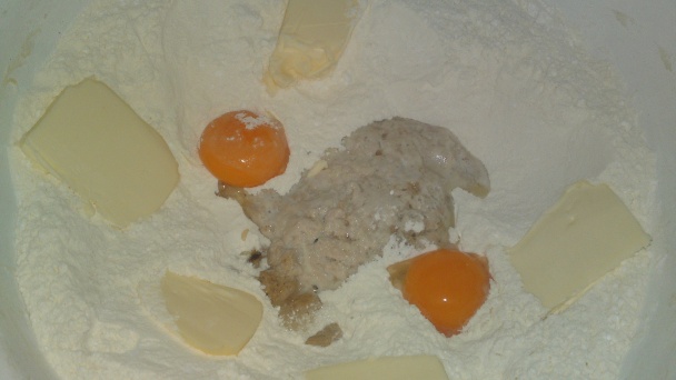 Pruhovaný kysnutý koláč (fotorecept) - obrázok 2