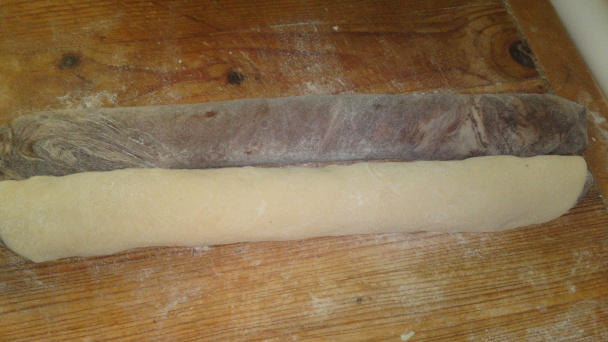 Pruhovaný kysnutý koláč (fotorecept) - obrázok 12
