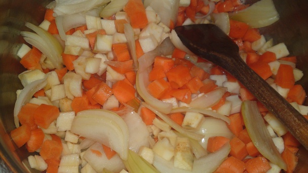 Diviačie stehno na červenom víne v šípkovej omáčke (fotorecept) - obrázok 8