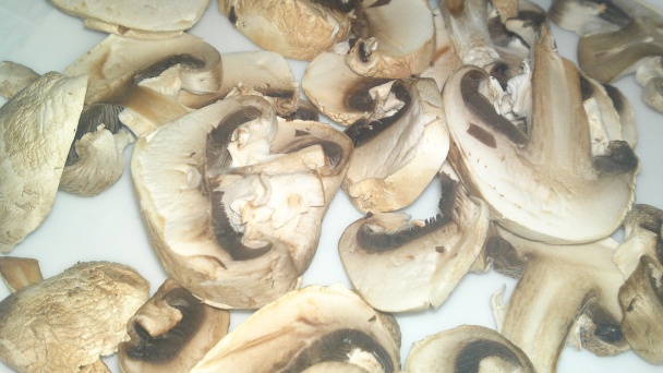 Zemiakovo-šampiňónové fašírky so syrovým krémom z údeného polooštiepka (fotorecept) - obrázok 3