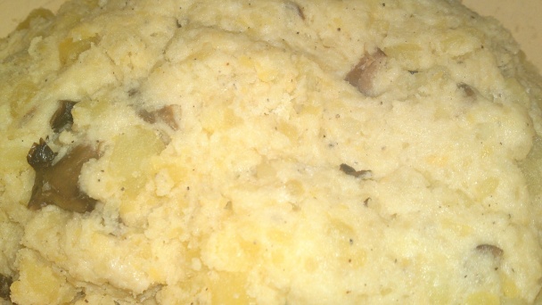 Zemiakovo-šampiňónové fašírky so syrovým krémom z údeného polooštiepka (fotorecept) - obrázok 16