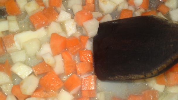 Jarná krémová polievka z cukrového hrášku s čerstvou mätou (fotorecept) - obrázok 5