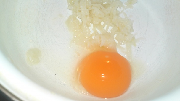 Pečené kuracie stehná na víne s jemným cesnakovým krémom (fotorecept) - obrázok 6