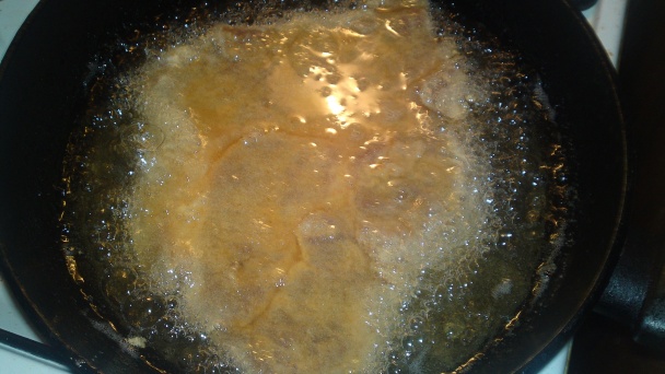 Vyprážaný bravčový rezeň s novými zemiakmi na petržlene aj pre začiatočníkov (fotorecept) - obrázok 7